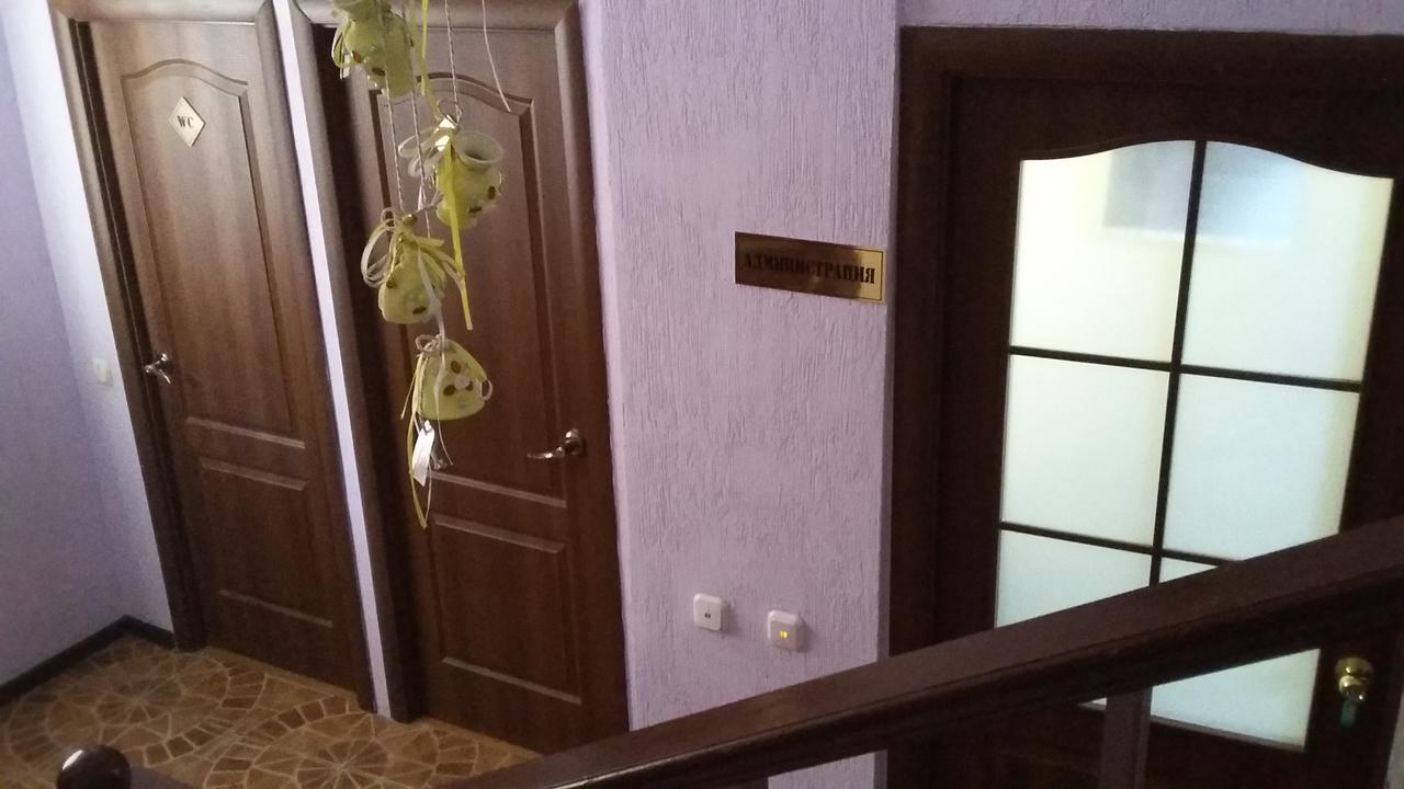 Hostel Wigwam Уралск Екстериор снимка