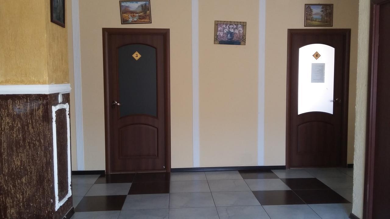 Hostel Wigwam Уралск Екстериор снимка