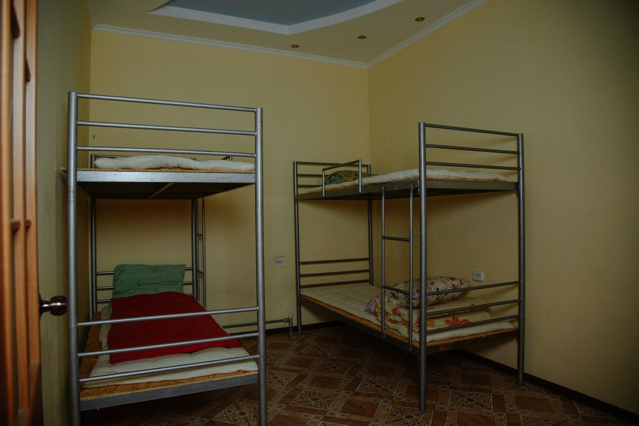 Hostel Wigwam Уралск Екстериор снимка